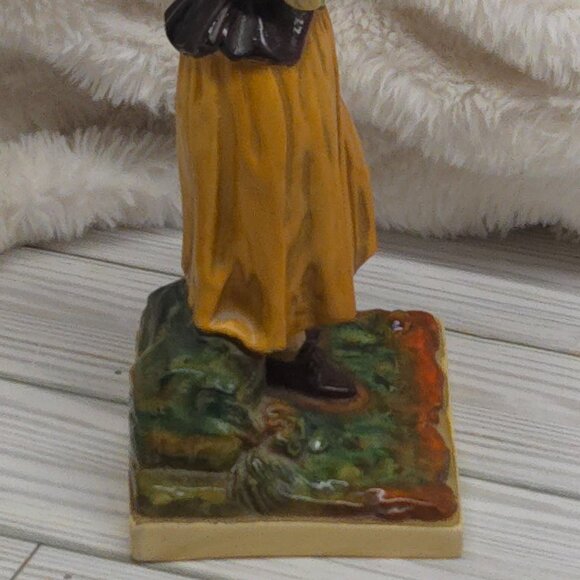 Vintage 20th Century Borghese Chalkware/Plaster Statuette - Picture 4 of 12